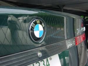 BMWトランクエンブレム